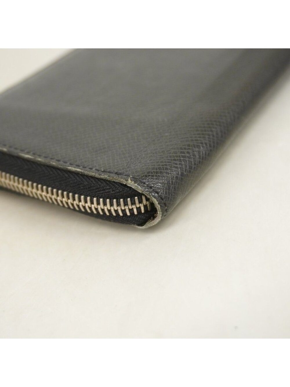 Louis Vuitton Wallet Taiga Zippy Vertical Ardoise - Picture 5 of 7